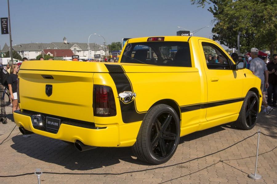  Dodge Ram 1500 Rumble Bee Concept 2013 года  (фото 18 из 19)